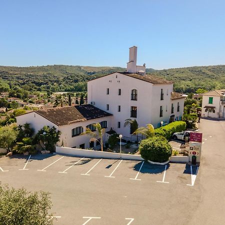 Hotel & Restaurant Perla Riviera Villeneuve-Loubet Exterior foto